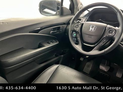 Used 2017 Honda Pilot Touring image 11