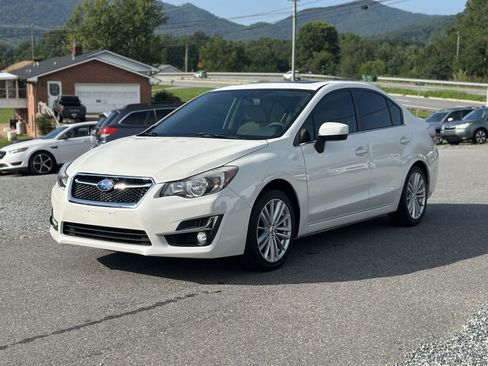 Used 2015 Subaru Impreza 2.0i Premium AWD/4WD image 7