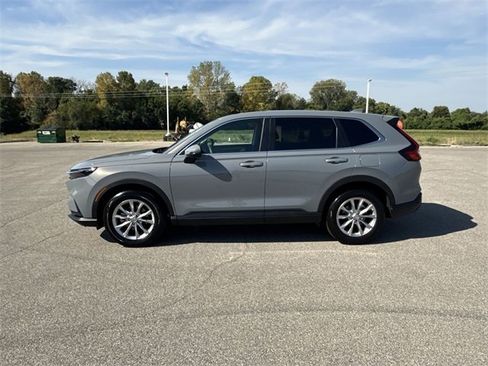 Used 2025 Honda CR-V EX image 10