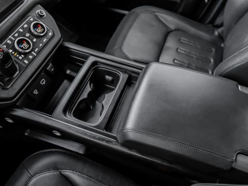 Used 2022 Land Rover Defender 110 X-Dynamic HSE image 24