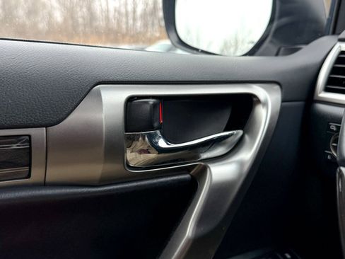 Used 2023 Lexus GX 460 Premium image 31