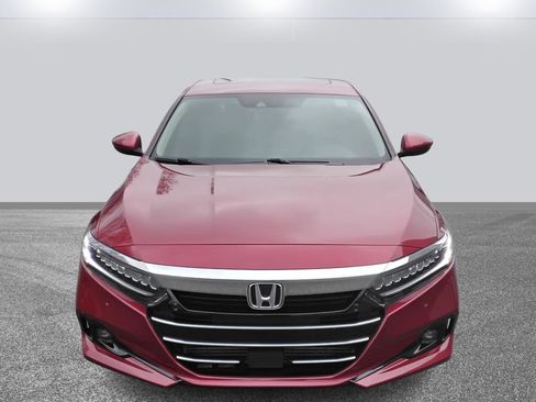 Used 2021 Honda Accord Touring image 2