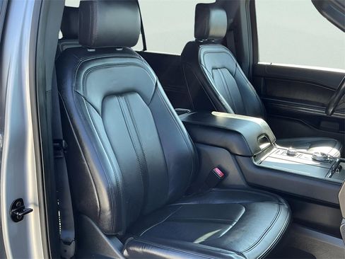 Used 2020 Ford Expedition Limited image 14