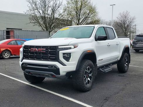 Used 2024 GMC Canyon AT4X AWD/4WD image 2