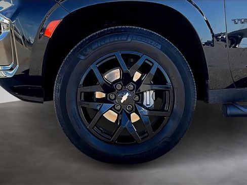 Used 2022 Chevrolet Tahoe Z71 w/ Luxury Package image 8