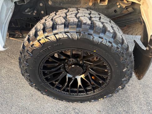 Used 2021 Ford F350 XLT w/ XLT Premium Package image 10