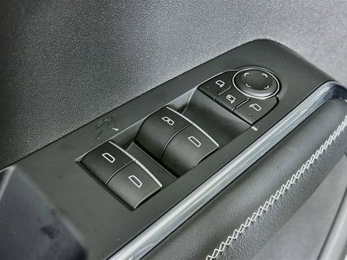 Used 2026 GMC Acadia Denali w/ Super Cruise Package FWD image 29