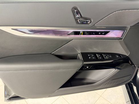 Used 2026 BMW i7 xDrive60 AWD/4WD image 11