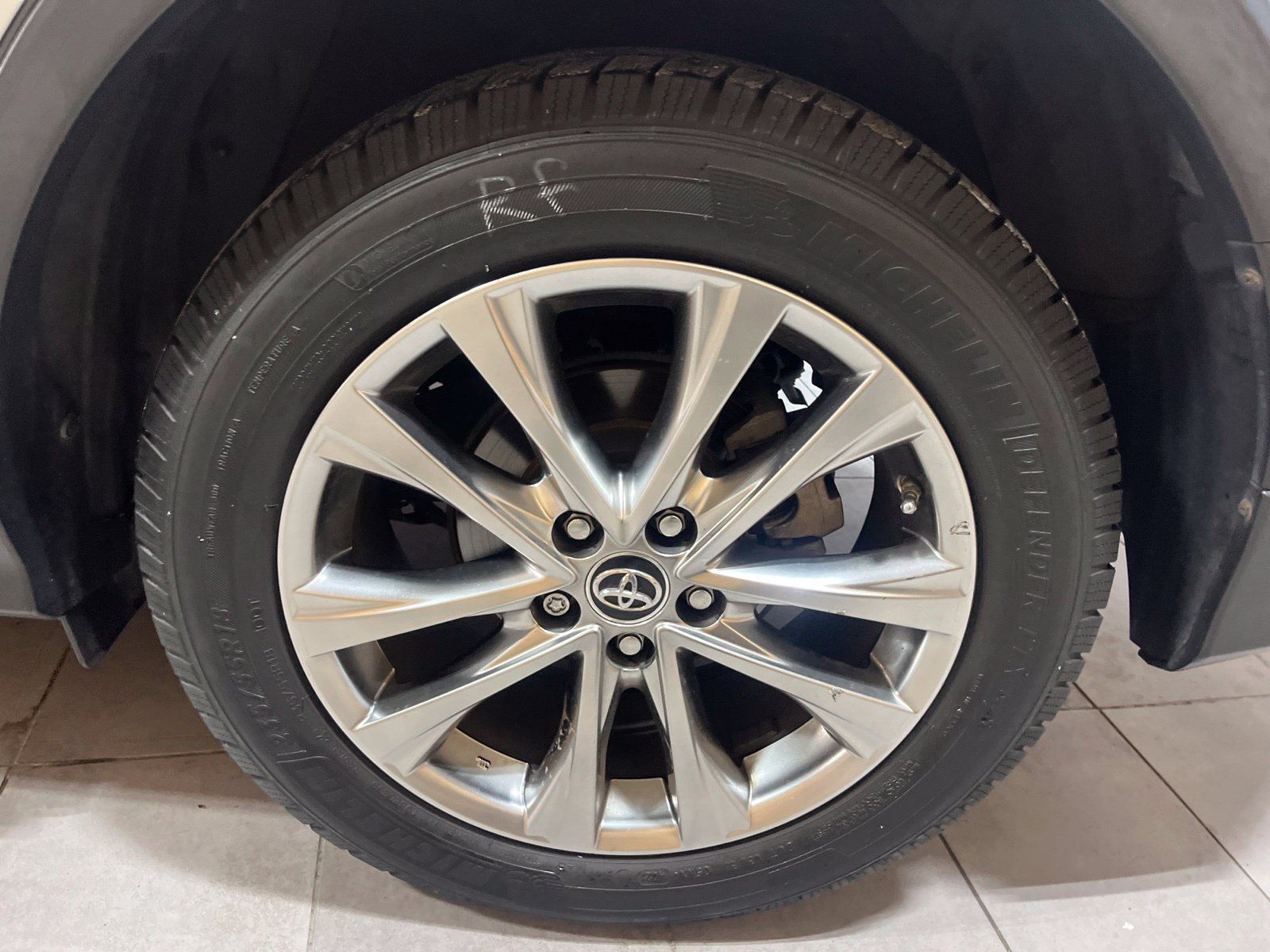 Used 2017 Toyota RAV4 Limited w/ Advanced Technology Package AWD/4WD image 12