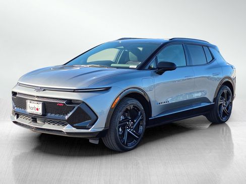 New 2026 Chevrolet Equinox EV RS image 3