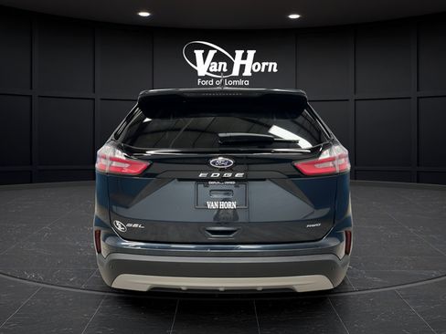 Used 2024 Ford Edge SEL w/ Convenience Package AWD/4WD image 6