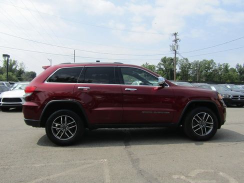 Used 2019 Jeep Grand Cherokee Limited AWD/4WD image 8