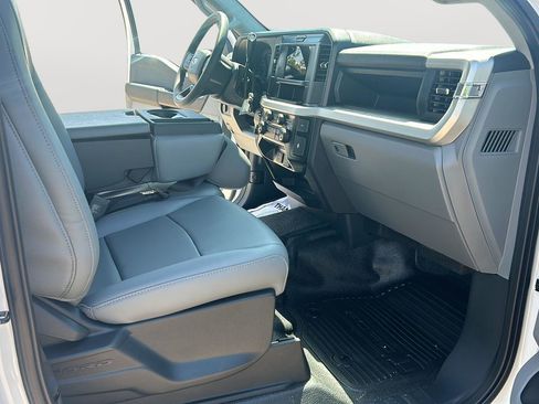 New 2026 Ford F250 XL AWD/4WD image 16