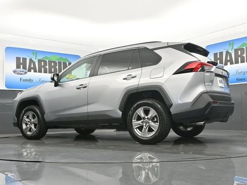 Used 2025 Toyota RAV4 XLE FWD image 21