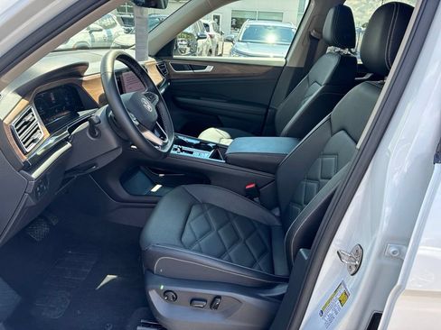 Used 2026 Volkswagen Atlas SE AWD/4WD image 11