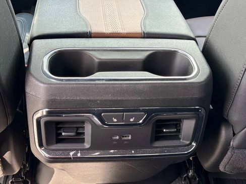 Used 2024 Chevrolet Silverado 1500 High Country w/ Technology Package image 14