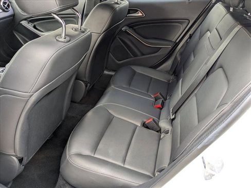 Used 2020 Mercedes-Benz GLA 250 image 18