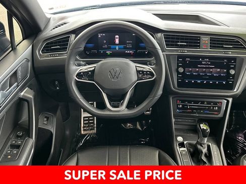 Used 2022 Volkswagen Tiguan SE R-Line AWD/4WD image 13