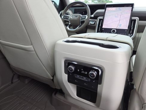 New 2026 GMC Yukon XL Denali w/ Denali Reserve Package AWD/4WD image 29