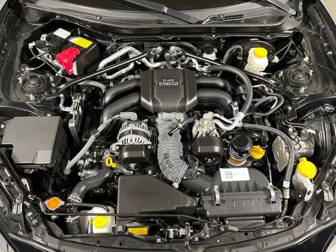 Used 2024 Toyota GR86 Base image 9