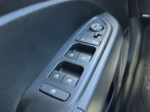 Used 2026 Hyundai Venue SEL FWD image 20