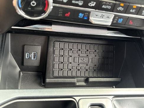 Used 2023 Ford F150 Lariat AWD/4WD image 45