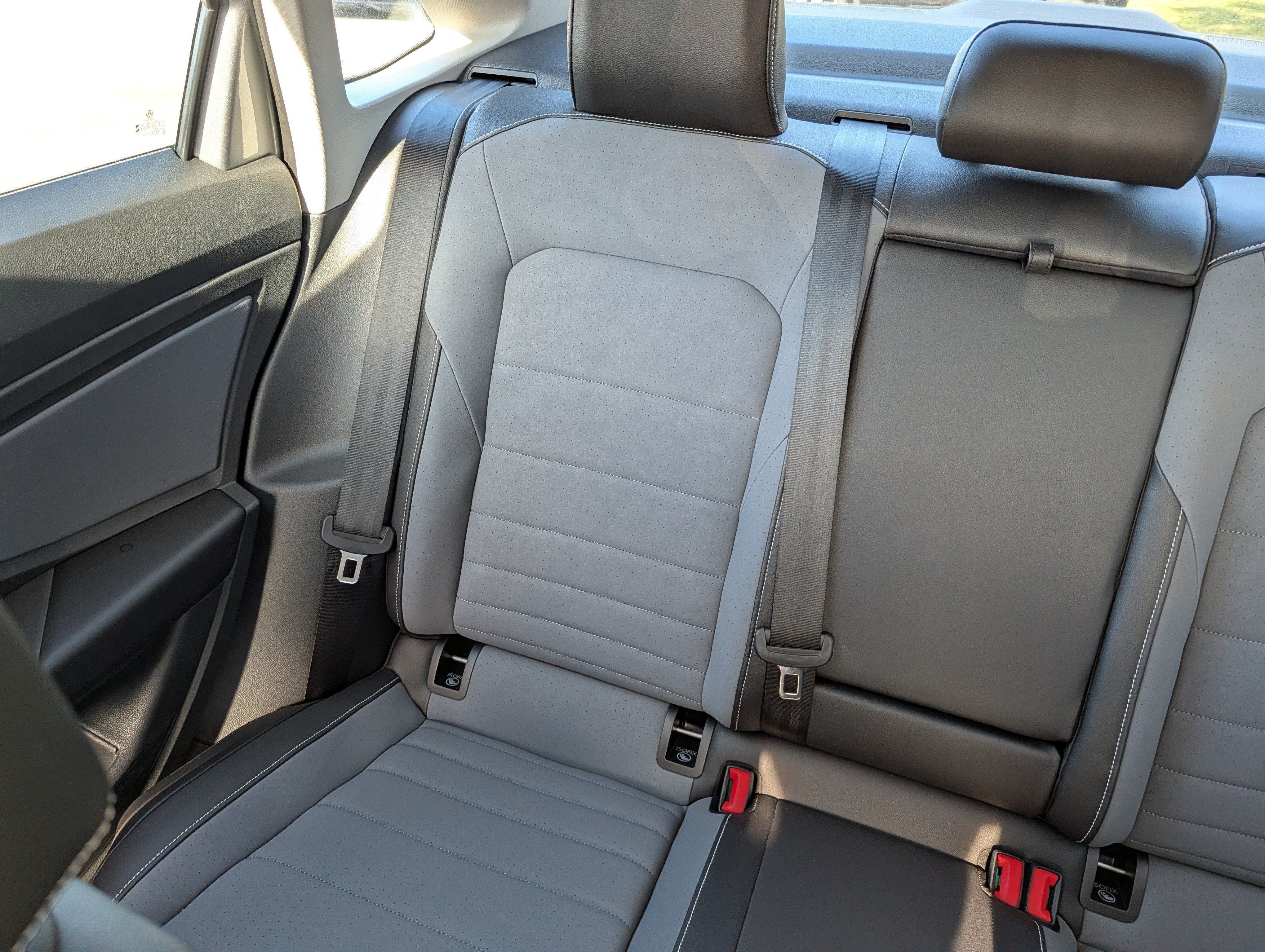 Certified 2025 Volkswagen Jetta SE FWD image 12