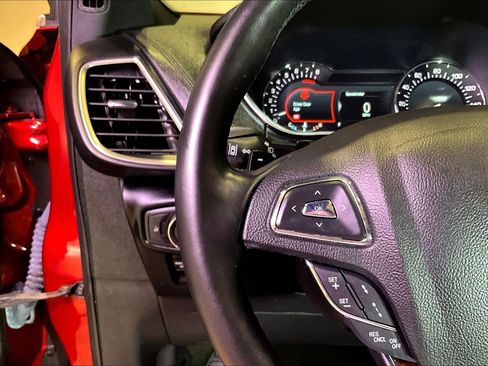 Used 2018 Lincoln MKX Reserve w/ Driver Assistance Package FWD image 12