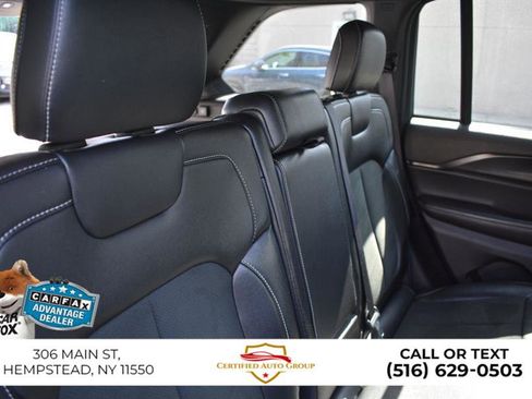 Used 2025 Jeep Grand Cherokee Altitude AWD/4WD image 28