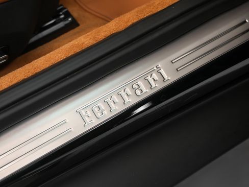 Certified 2025 Ferrari Roma Spider image 19