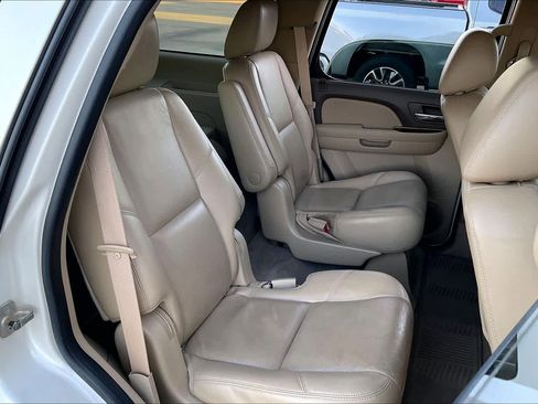 Used 2011 Chevrolet Tahoe LTZ image 19