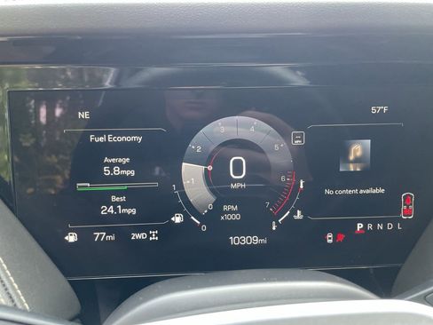 Used 2025 GMC Yukon Elevation image 14