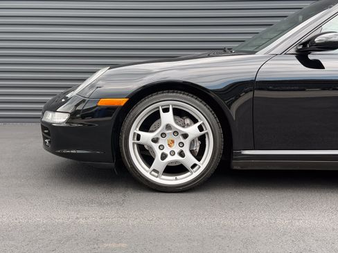 Used 2006 Porsche 911 Carrera RWD image 13