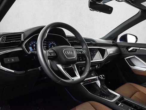 Certified 2025 Audi Q3 2.0T Premium Plus w/ Premium Plus Package image 10