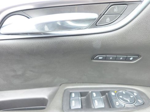 Used 2024 Cadillac XT6 Luxury w/ LPO, Floor Liner Package image 17