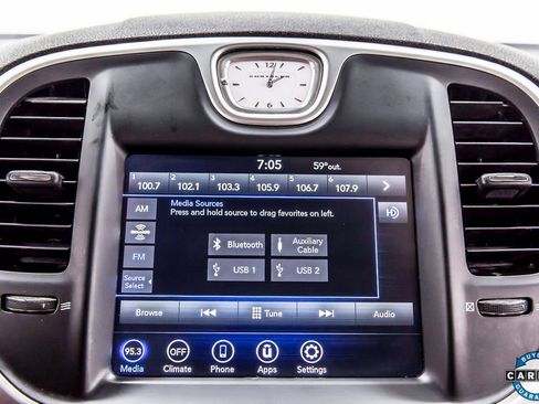 Used 2023 Chrysler 300 Touring w/ Sport Appearance Package image 16