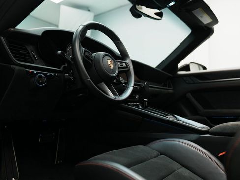 Used 2022 Porsche 911 Targa 4 GTS image 28