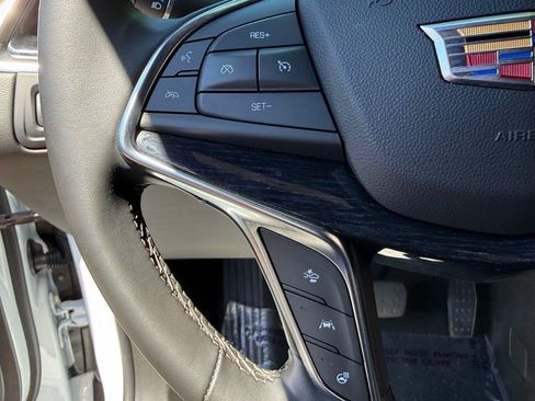 Used 2025 Cadillac XT5 Premium Luxury w/ Technology Package AWD/4WD image 34