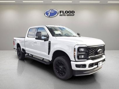 New 2026 Ford F350 Lariat w/ Black Appearance Package