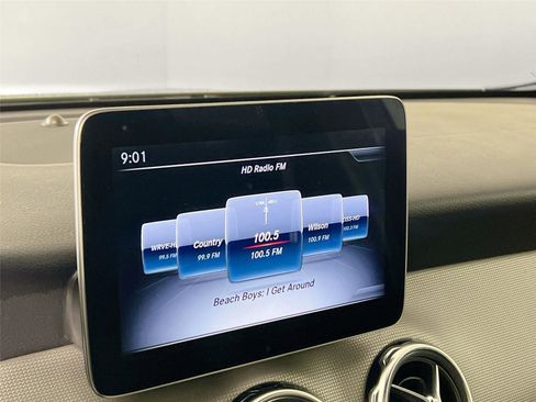 Used 2018 Mercedes-Benz GLA 250 4MATIC image 13