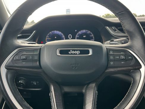 Used 2021 Jeep Grand Cherokee L Limited image 36