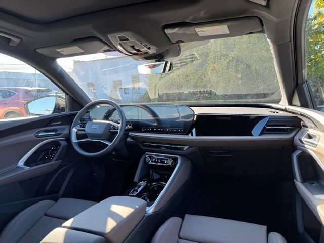 New 2025 Audi Q5 Premium Plus AWD/4WD image 16