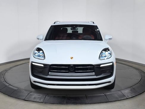 New 2026 Porsche Macan GTS image 10