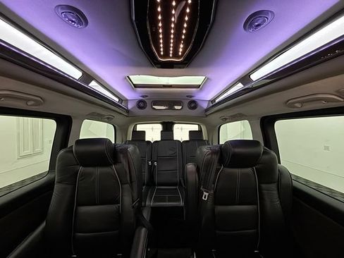 Used 2019 Mercedes-Benz Metris Passenger image 2