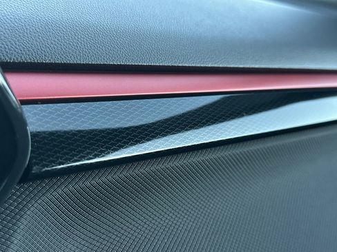 Used 2024 Chevrolet TrailBlazer RS w/ Driver Confidence Package image 39