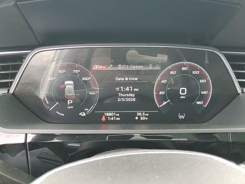 Used 2021 Audi e-tron Premium w/ Convenience Plus Package image 19
