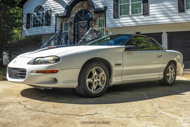 Used 1998 Chevrolet Camaro Z28 w/ Preferred Equipment Group 2 RWD image 21