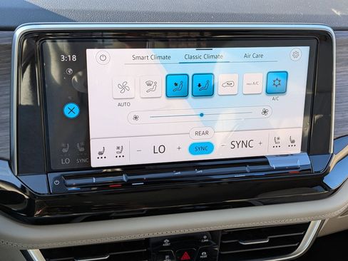 New 2026 Volkswagen Atlas SEL Premium R-Line image 25