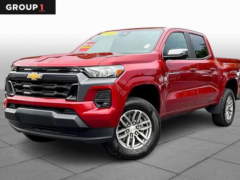 Used 2024 Chevrolet Colorado LT w/ LT Convenience Package image 1