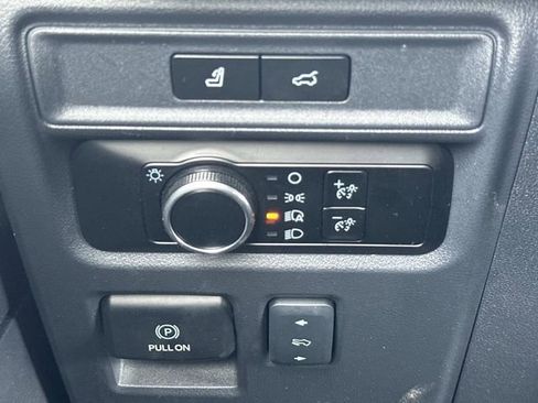 Certified 2024 Ford Expedition Max XLT image 23